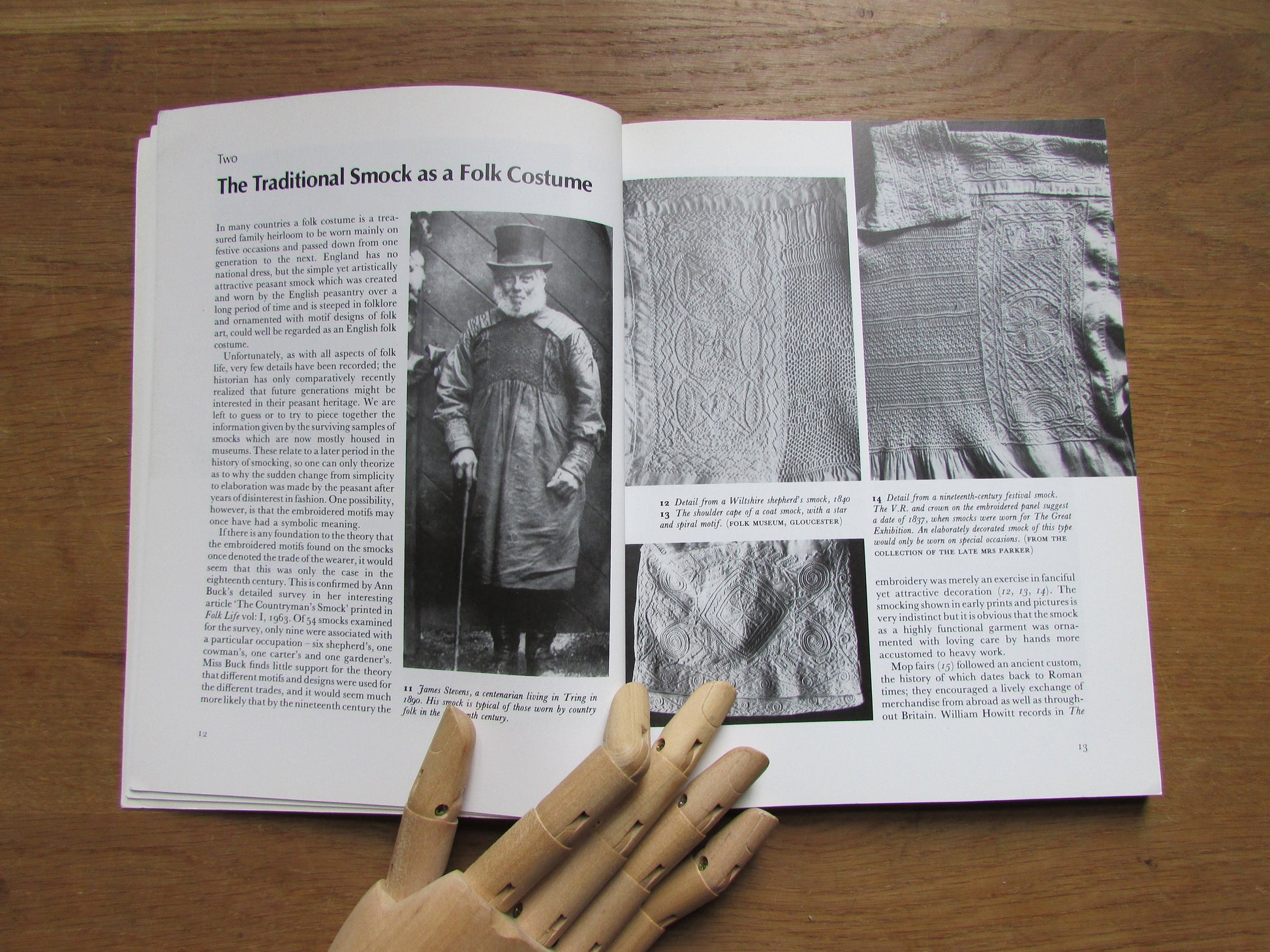 Smocking: Traditional & Modern Approaches, by Oenone Cave, and Jean Hodges (Softback, 1988)