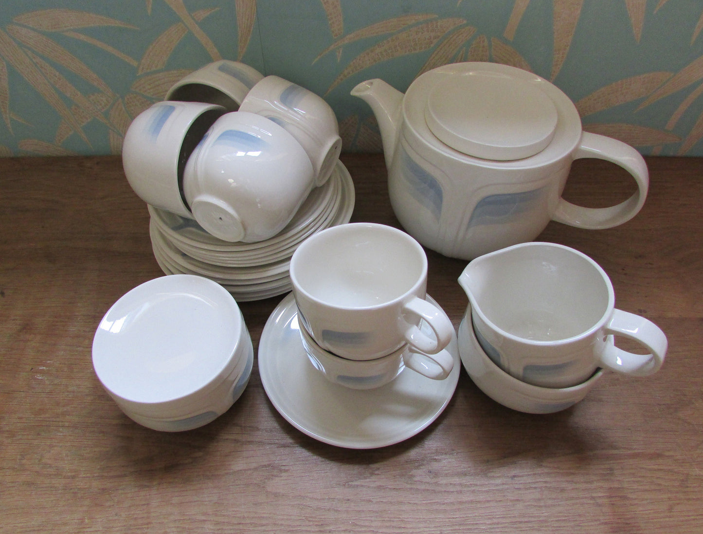 Rare 1980s Johnson Brothers Ironstone Blue Ice tea-set