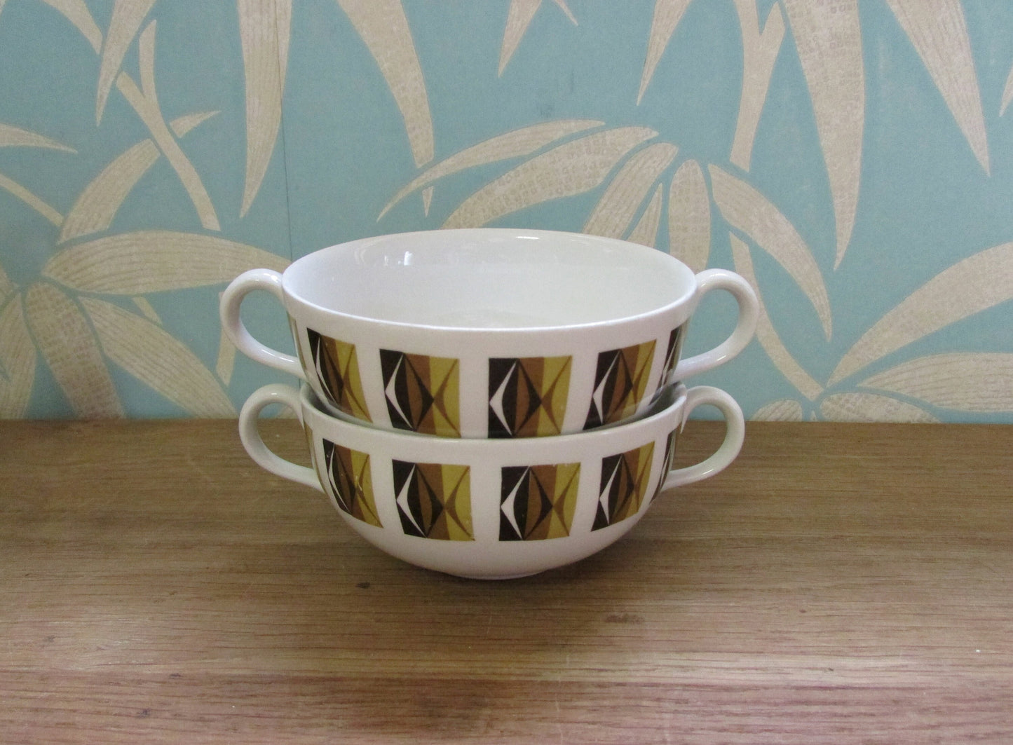 1960s Ridgeway Potteries Ltd "Ravenna" teapot, and twin-handled mugs/soup bowls