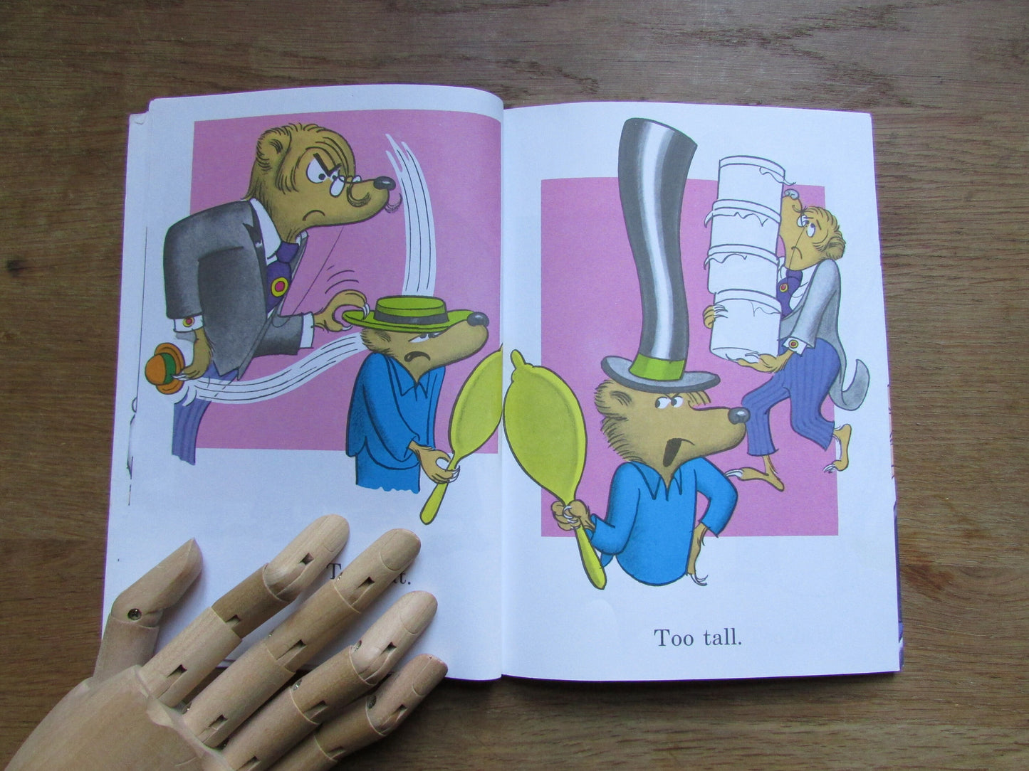 Old Hat New Hat, by Stan & Jan Berenstain (Softback, 1971)
