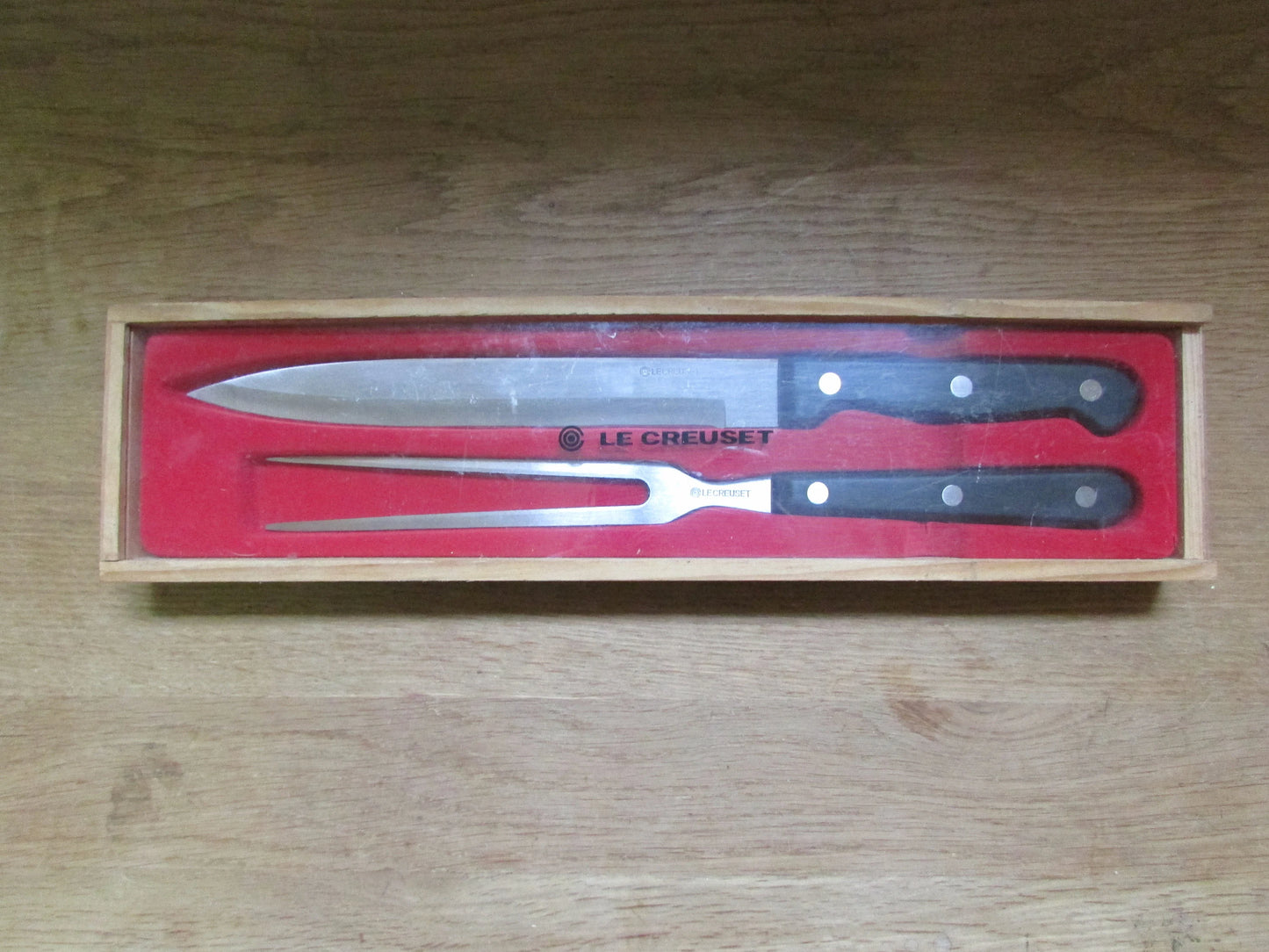 1980s Le Creuset carving knife & pronged fork set