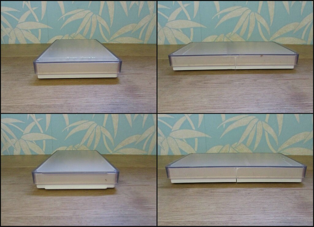 Vintage plastic 'Brush Traveler' paint brush holder