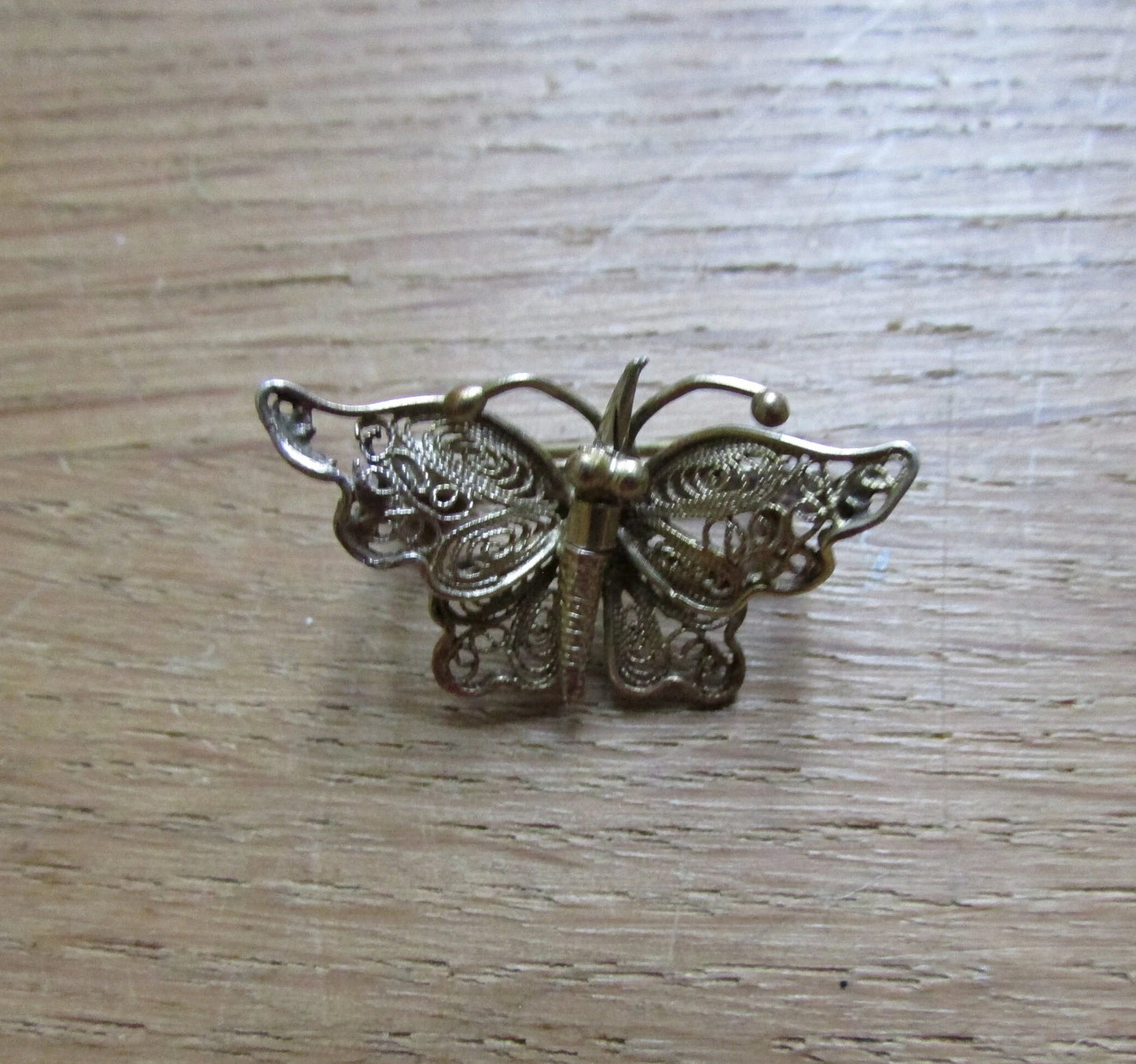 Vintage Victorian-style sterling silver (?) filigree/lace butterfly pin brooch, stamped