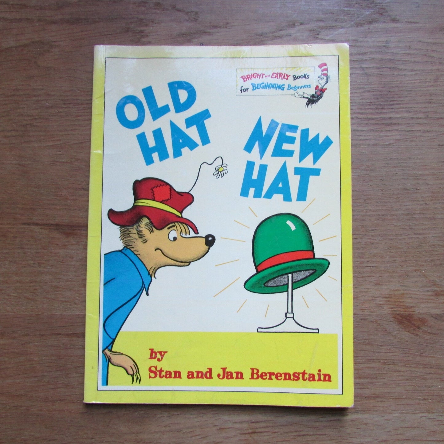 Old Hat New Hat, by Stan & Jan Berenstain (Softback, 1971)