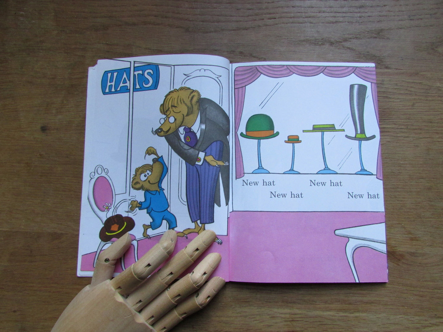 Old Hat New Hat, by Stan & Jan Berenstain (Softback, 1971)