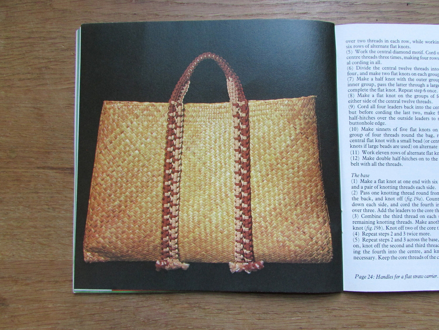 Leisure Crafts No.76: Macrame Bags & Belts, by Kit Pyman, and Jan Messent (Softback, 1979)