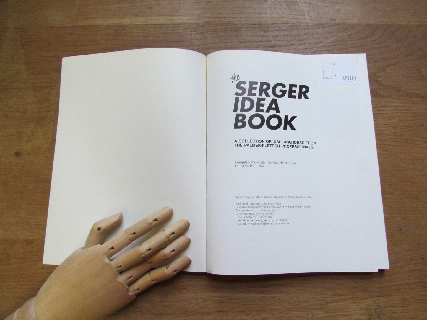 The Serger Idea Book: a collection of inspiring ideas from Palmer/Pletsch, by Ann Hesse Price (Softback, 1991)