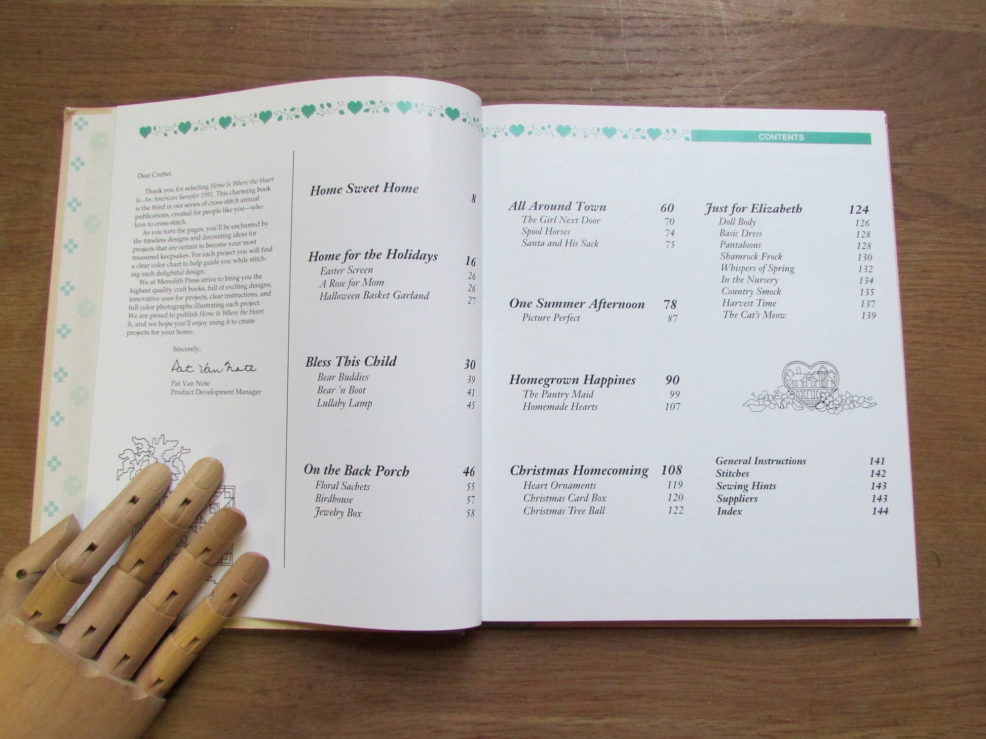 Home is Where the Heart is: an American Sampler, by the Kooler Design Studios (Hardback, 1991)
