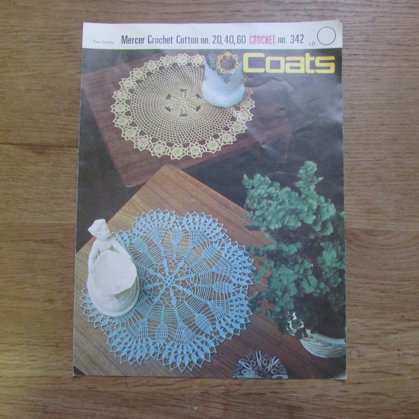 1975 Coats Crochet 342 pattern for two doilies
