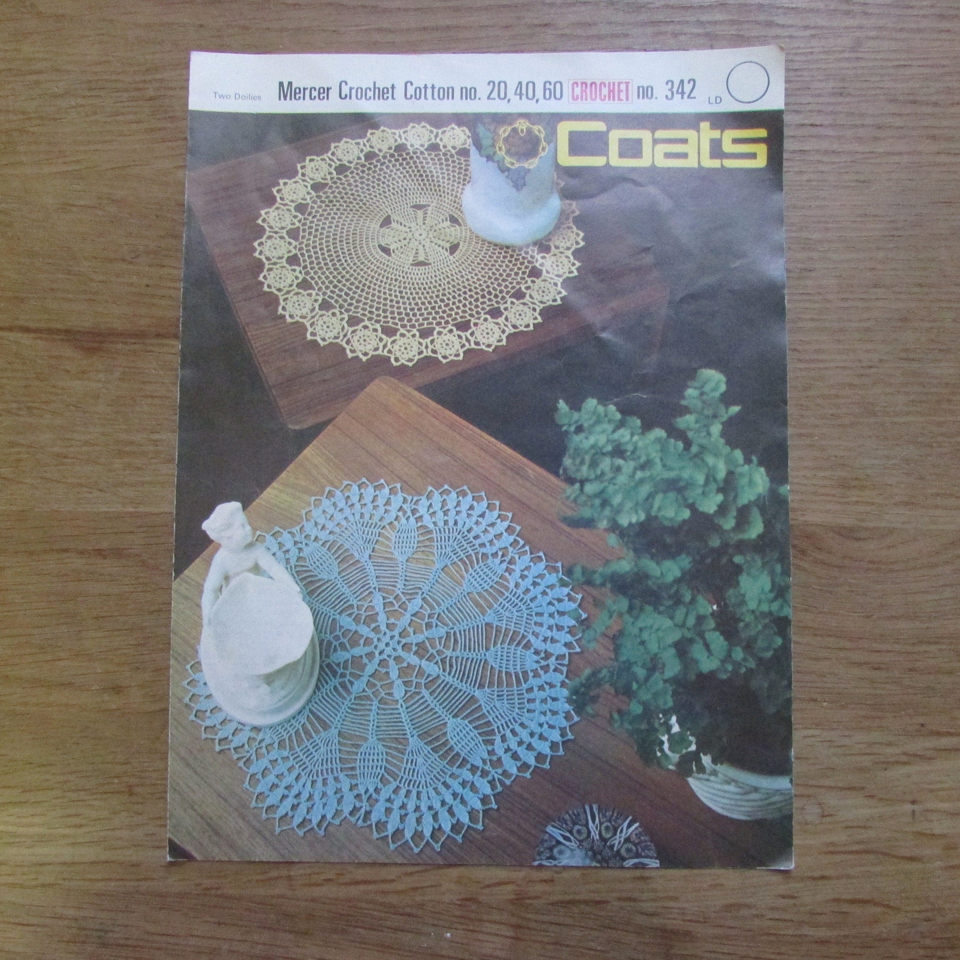 1975 Coats Crochet 342 pattern for two doilies