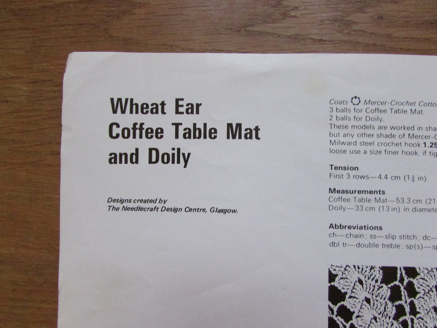 1981 Coats Crochet 840 pattern for Wheat Ear coffee tablemat & doily