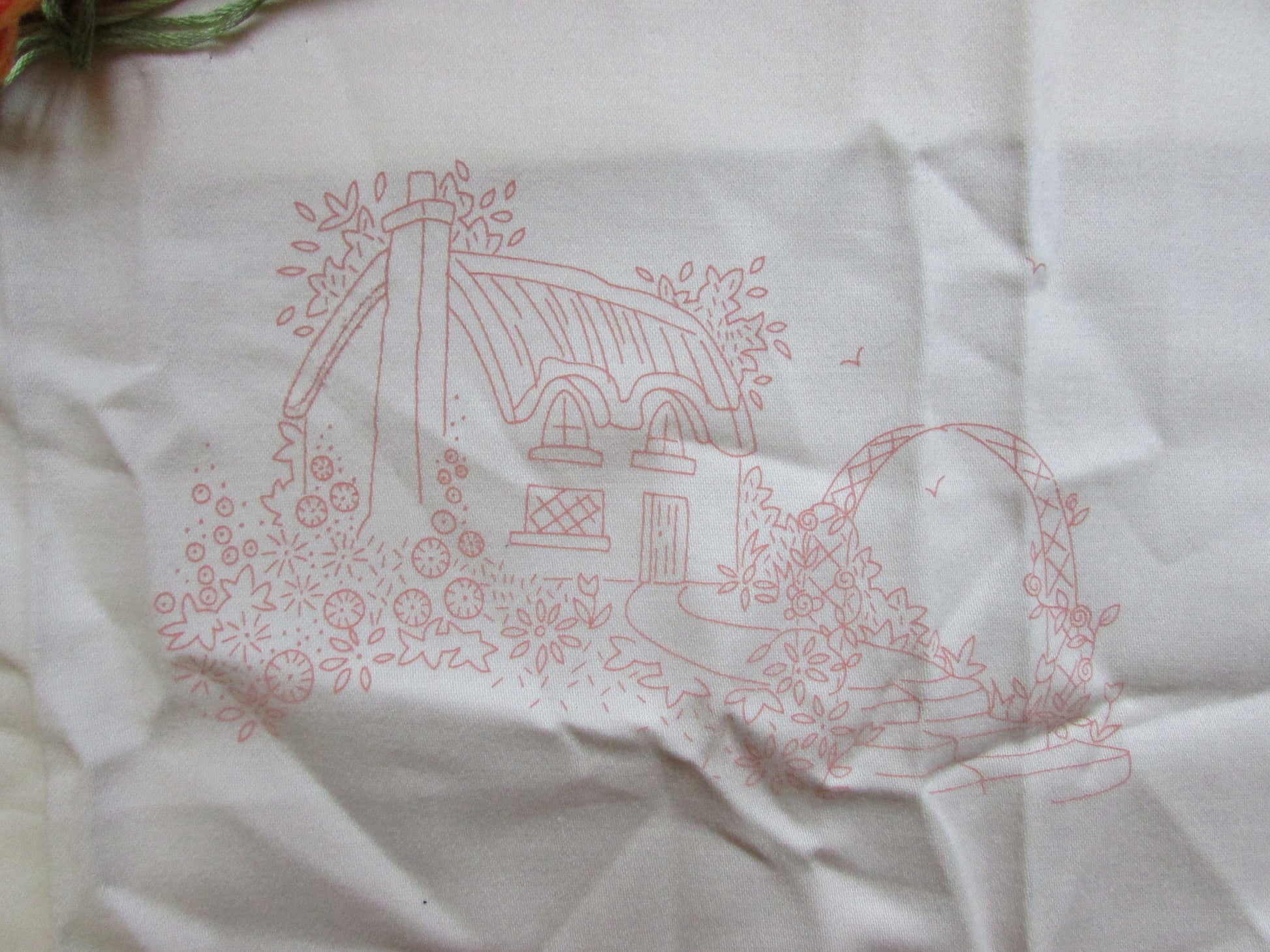 Vintage Anchor AK401 embroidery kit "Cottage"