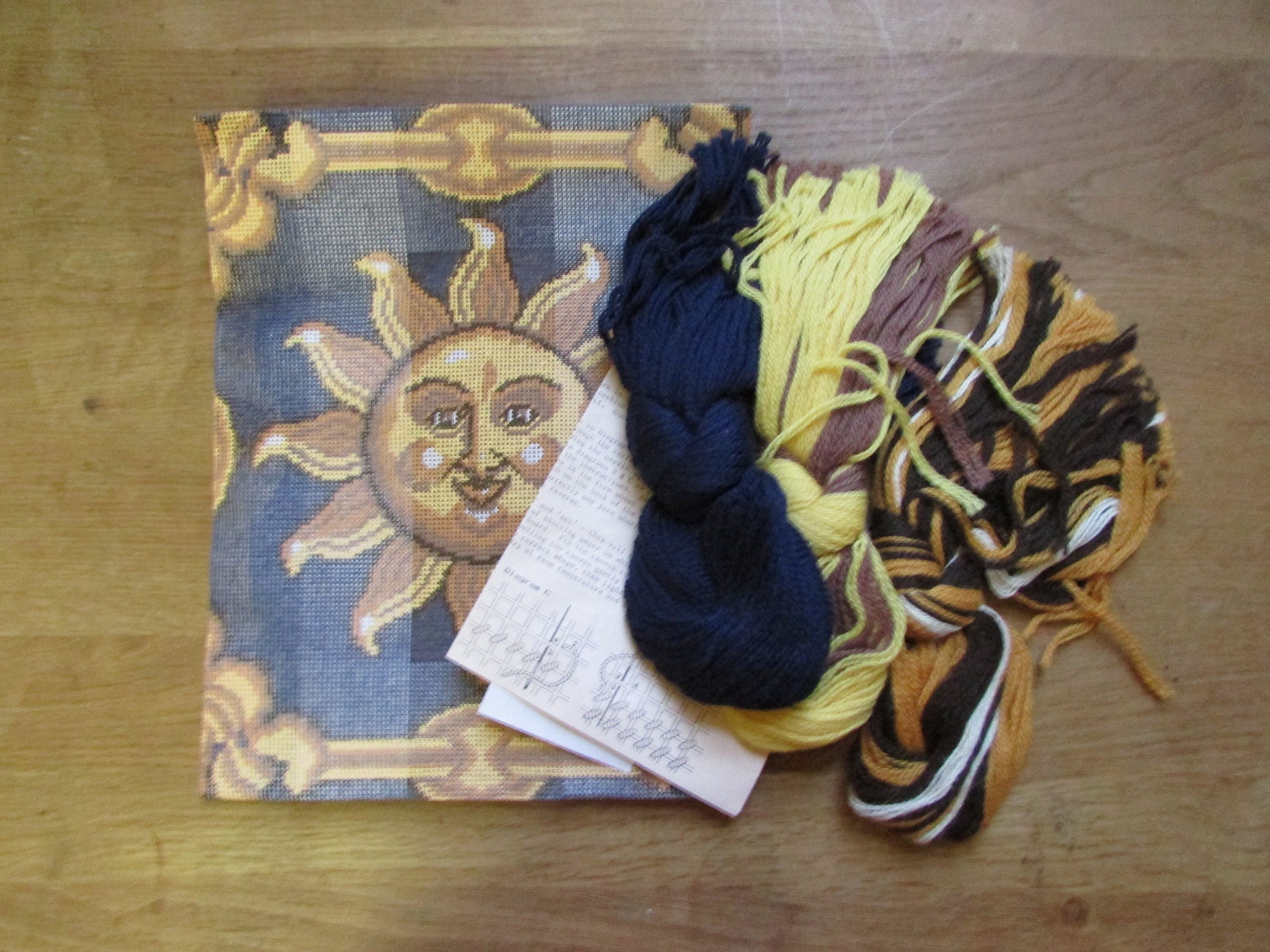 1995 The Craft Collection SP73273 half cross stitch kit "Sun Cushion"