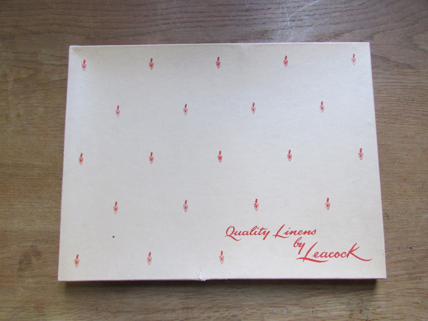 Vintage Leacock pure Irish linen tray cloth & 2 napkins gift set, boxed
