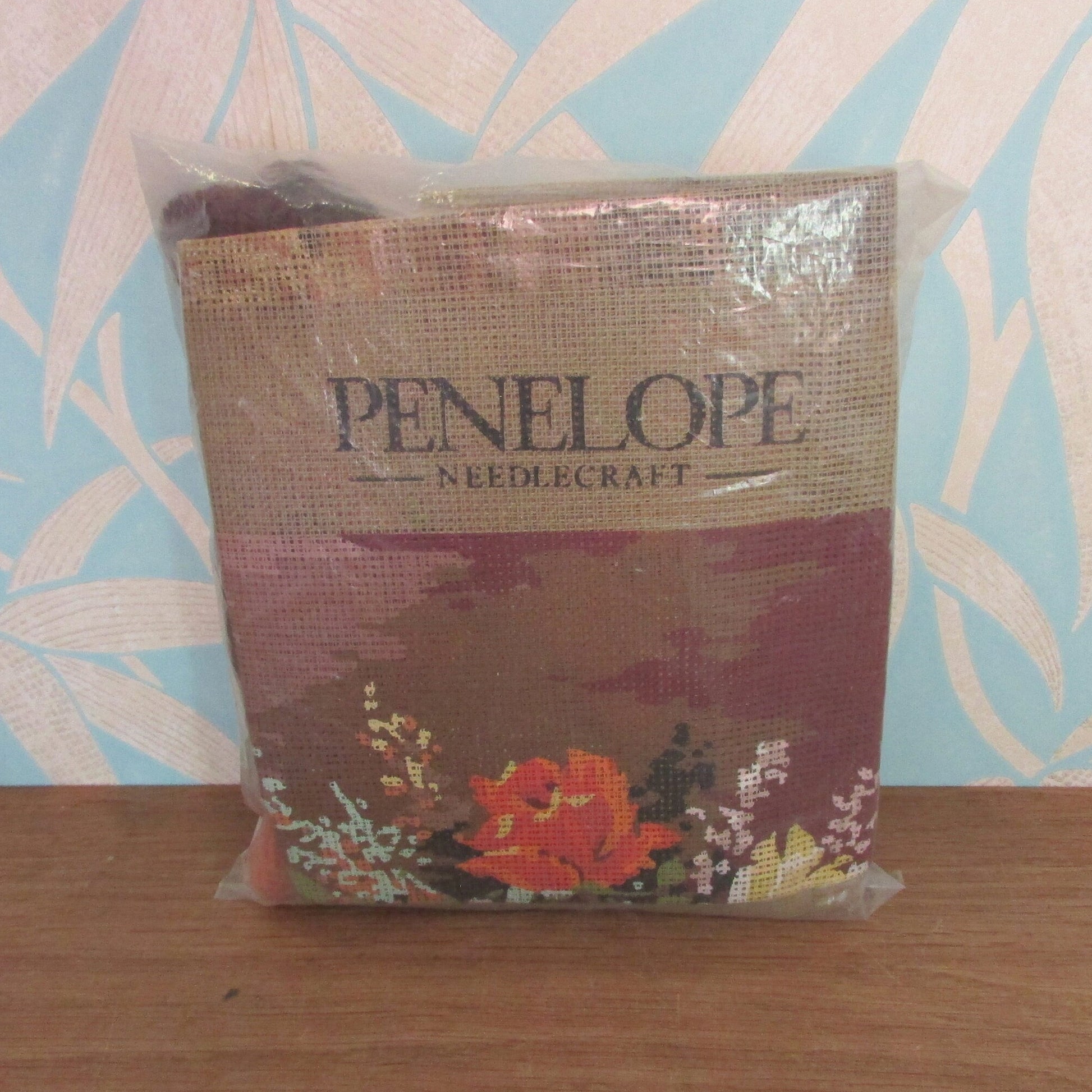 Vintage W.M Briggs Penelope BC568 needlecraft kit "Copper Gleam"