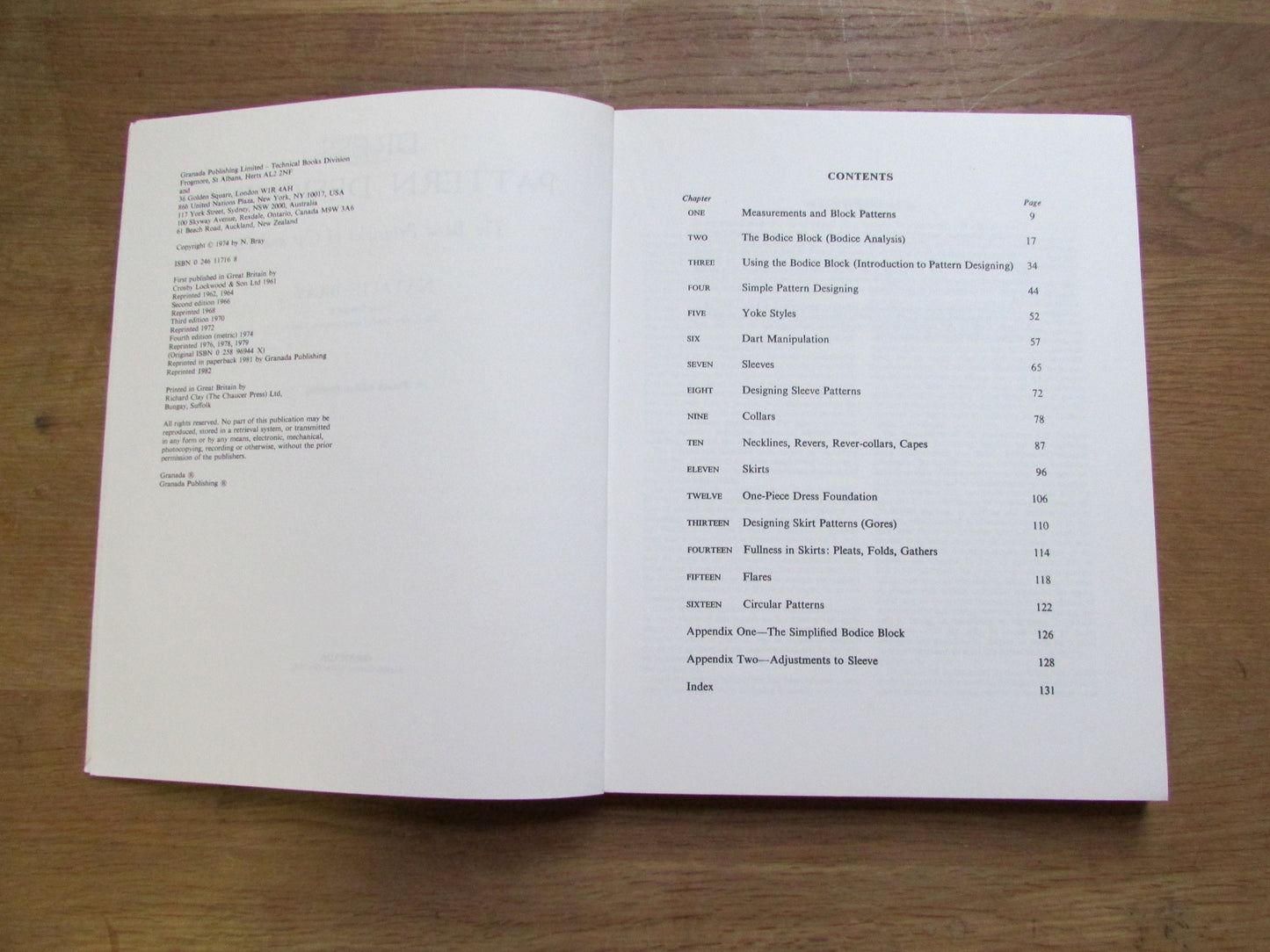 Dress Pattern Designing: The Basic Principles of Cut & Fit, by Natalie Bray (Softback, 1982)