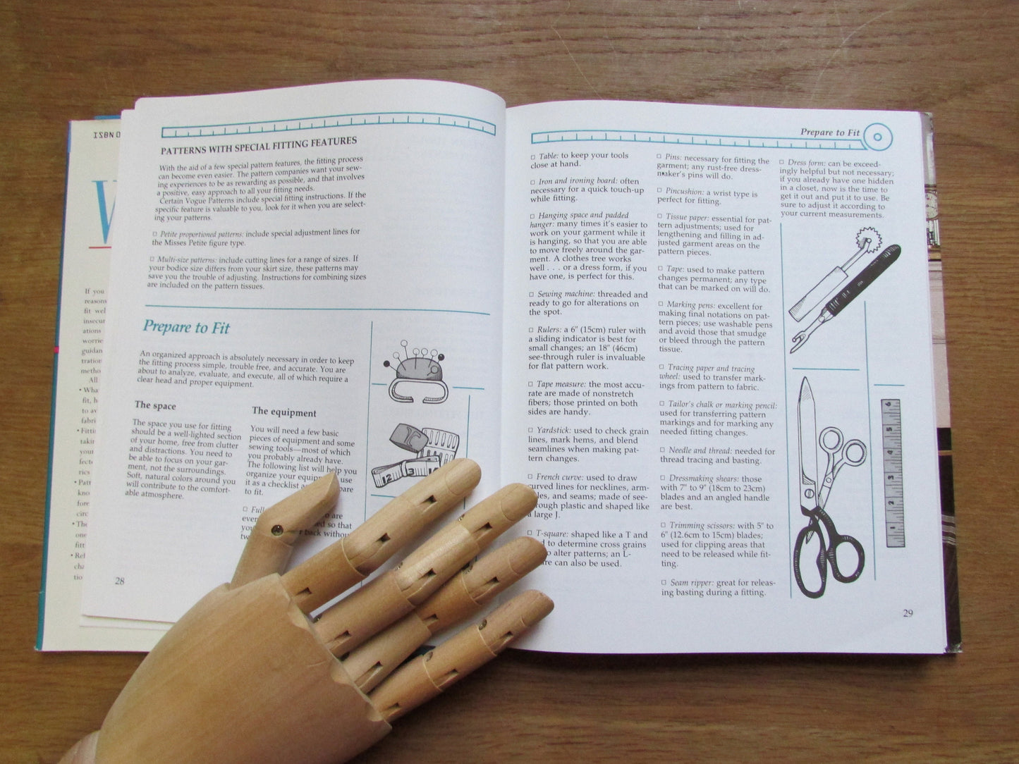 Vogue Fitting: the book of fitting techniques, adjustments & alterations, by Sandra Lenker (Hardback, 1984)