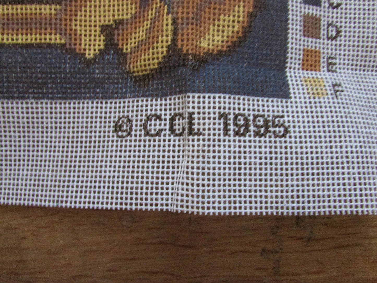 1995 The Craft Collection SP73273 half cross stitch kit "Sun Cushion"