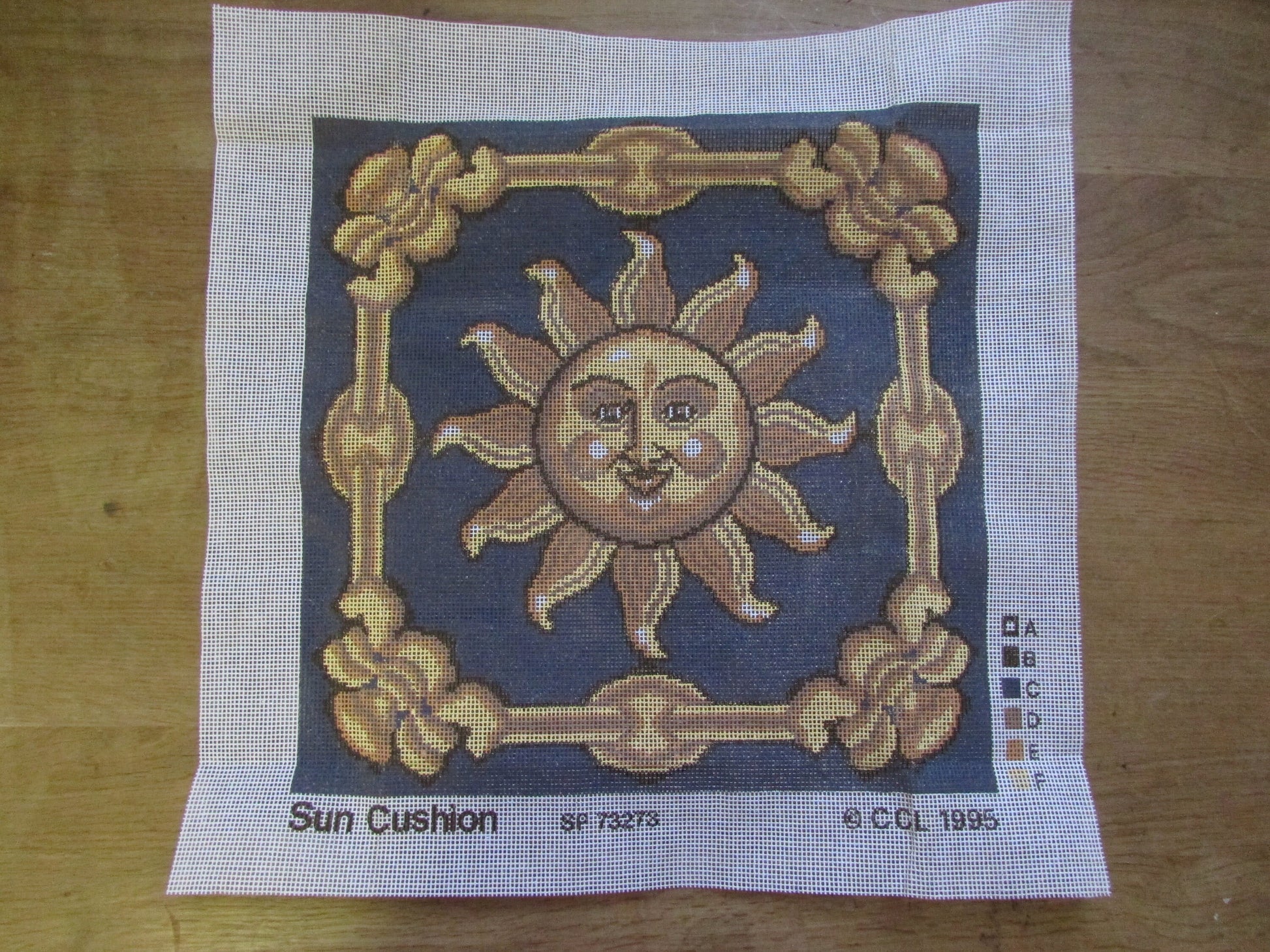 1995 The Craft Collection SP73273 half cross stitch kit "Sun Cushion"