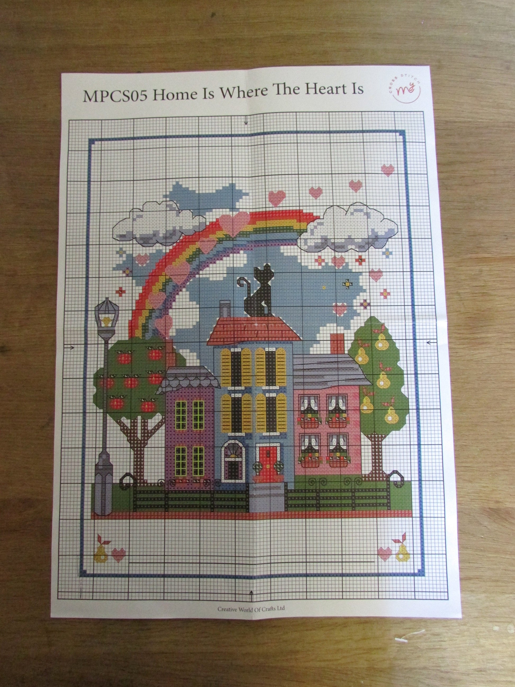Creative World of Crafts MPCS05 "Home is Where the Heart is" cross stitch kit
