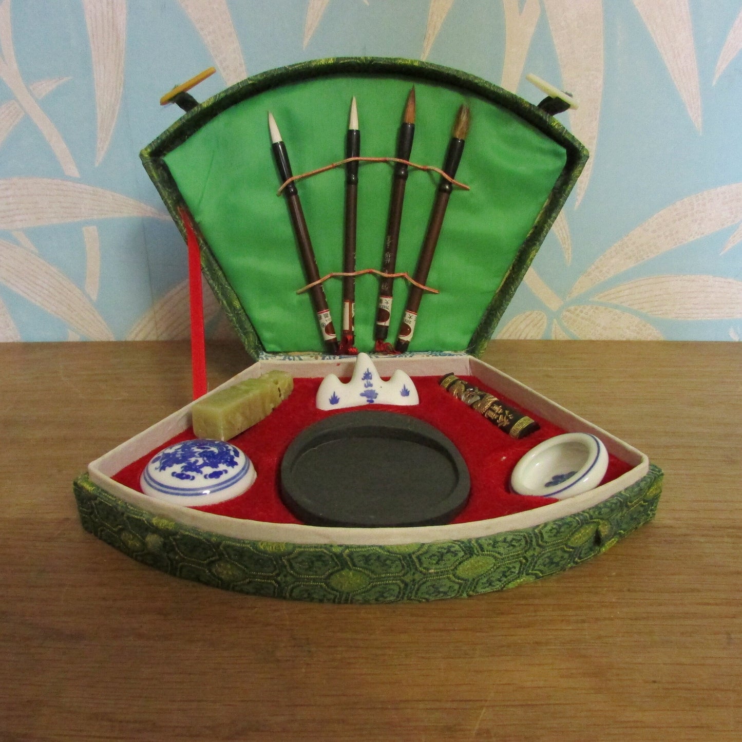 Vintage Chinese calligraphy set, boxed
