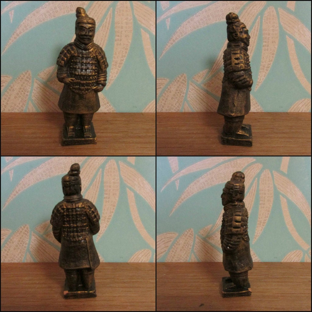 Collectable vintage X'ian River Terracotta of Qin Dynasty terracotta army figurine set