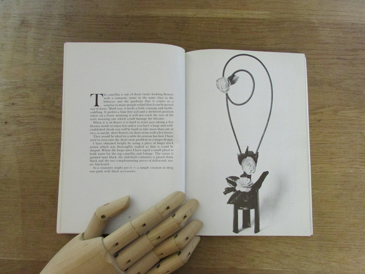Flower Arrangement Free Style, by Edith Brack (Softback, 1977)
