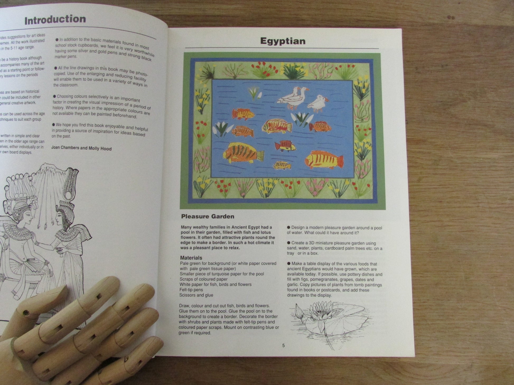 Picture the Past: art ideas to recreate history for children aged five to eleven, by Joan Chambers & Molly Hood (Softback, 1992)