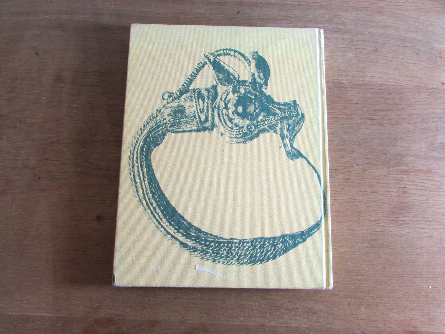 The Art of Jewellery; a survey of craft & creation, by Graham Hughes (Hardback, 1972)