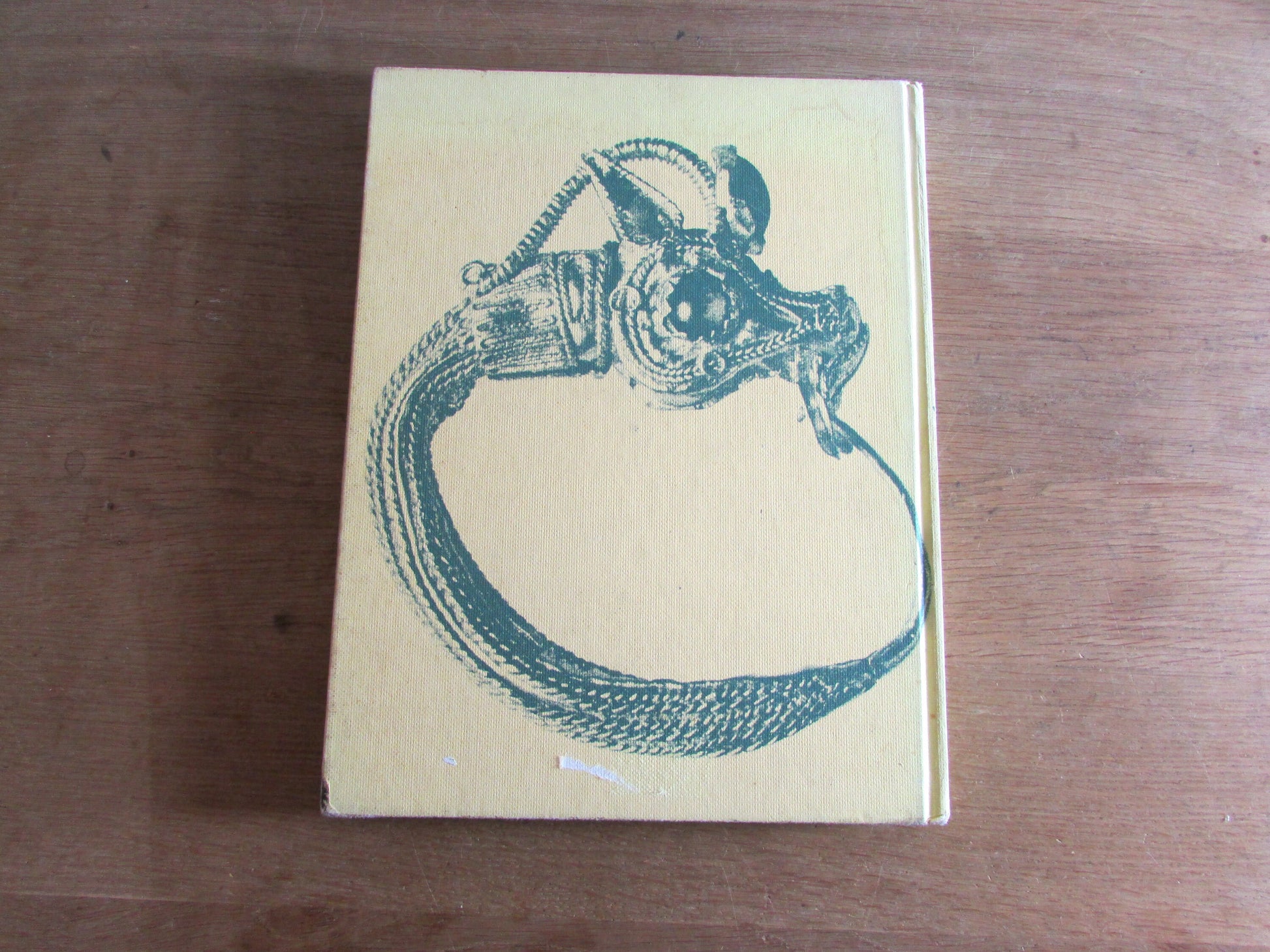 The Art of Jewellery; a survey of craft & creation, by Graham Hughes (Hardback, 1972)