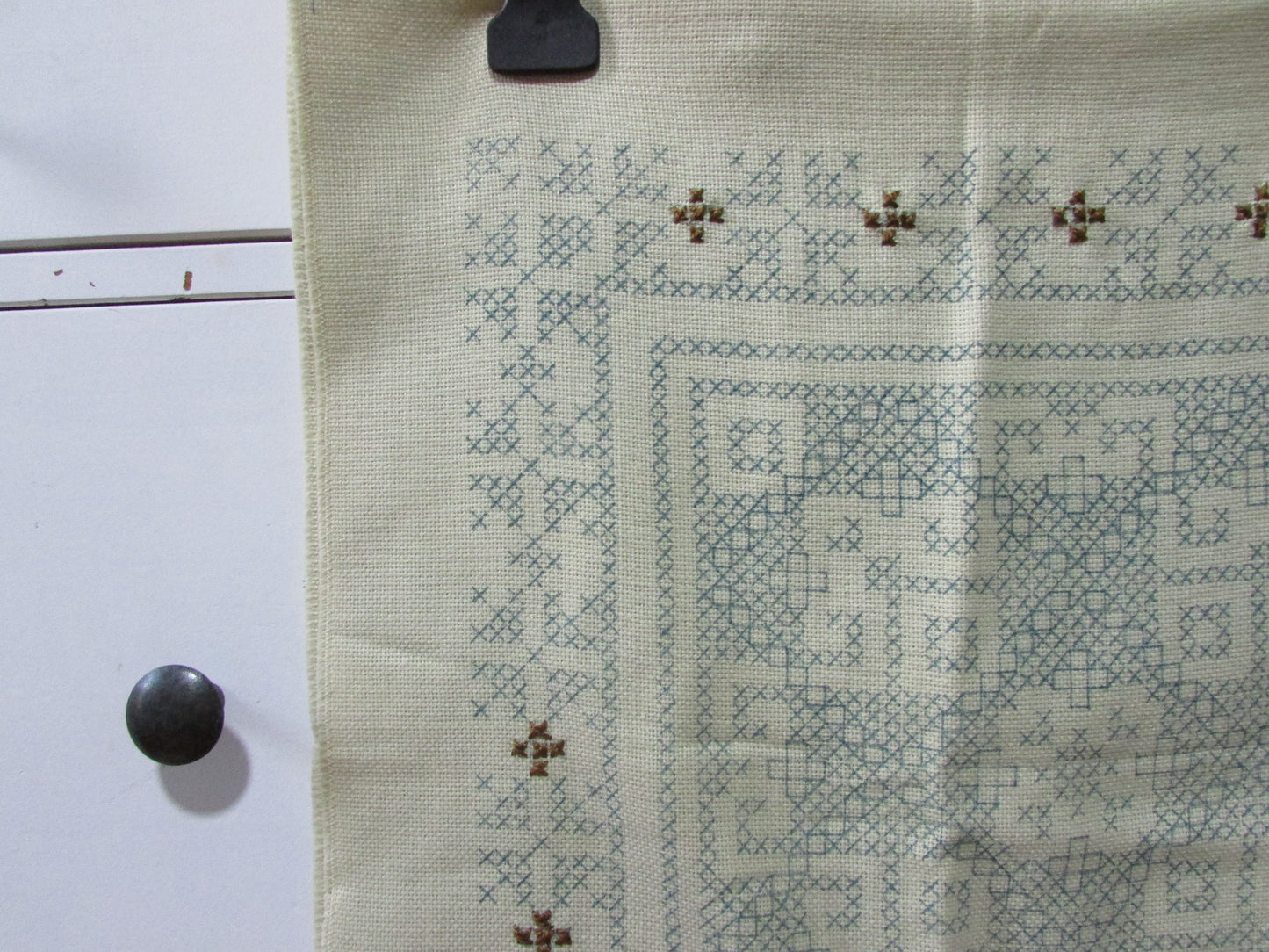 Vintage Lindhorst-Modell Tapisserie "Valenicia" cushion cover kit (part embroidered)