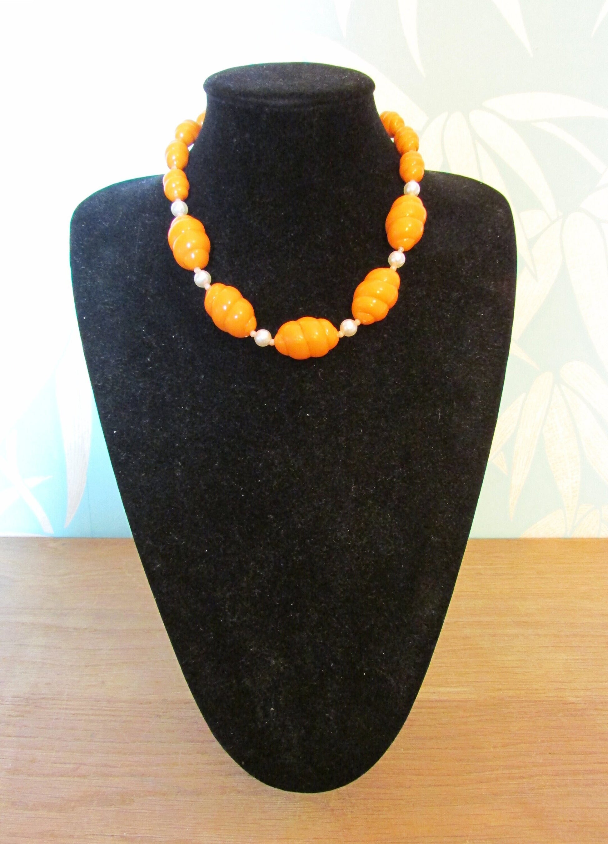 Vintage plastic caramel twisted bead collar length necklace, faux pearl spacers