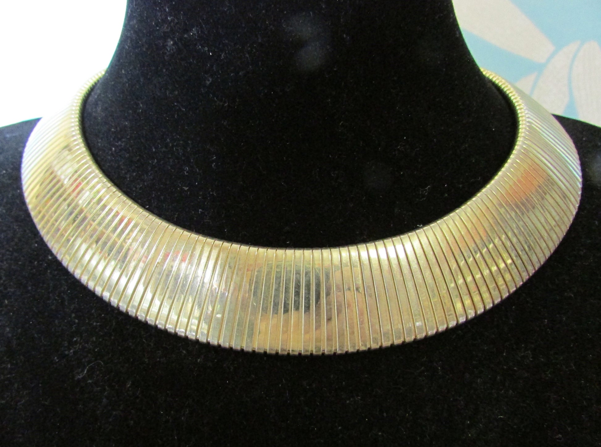 Vintage Egyptian-style gold-tone ribbed collar length necklace