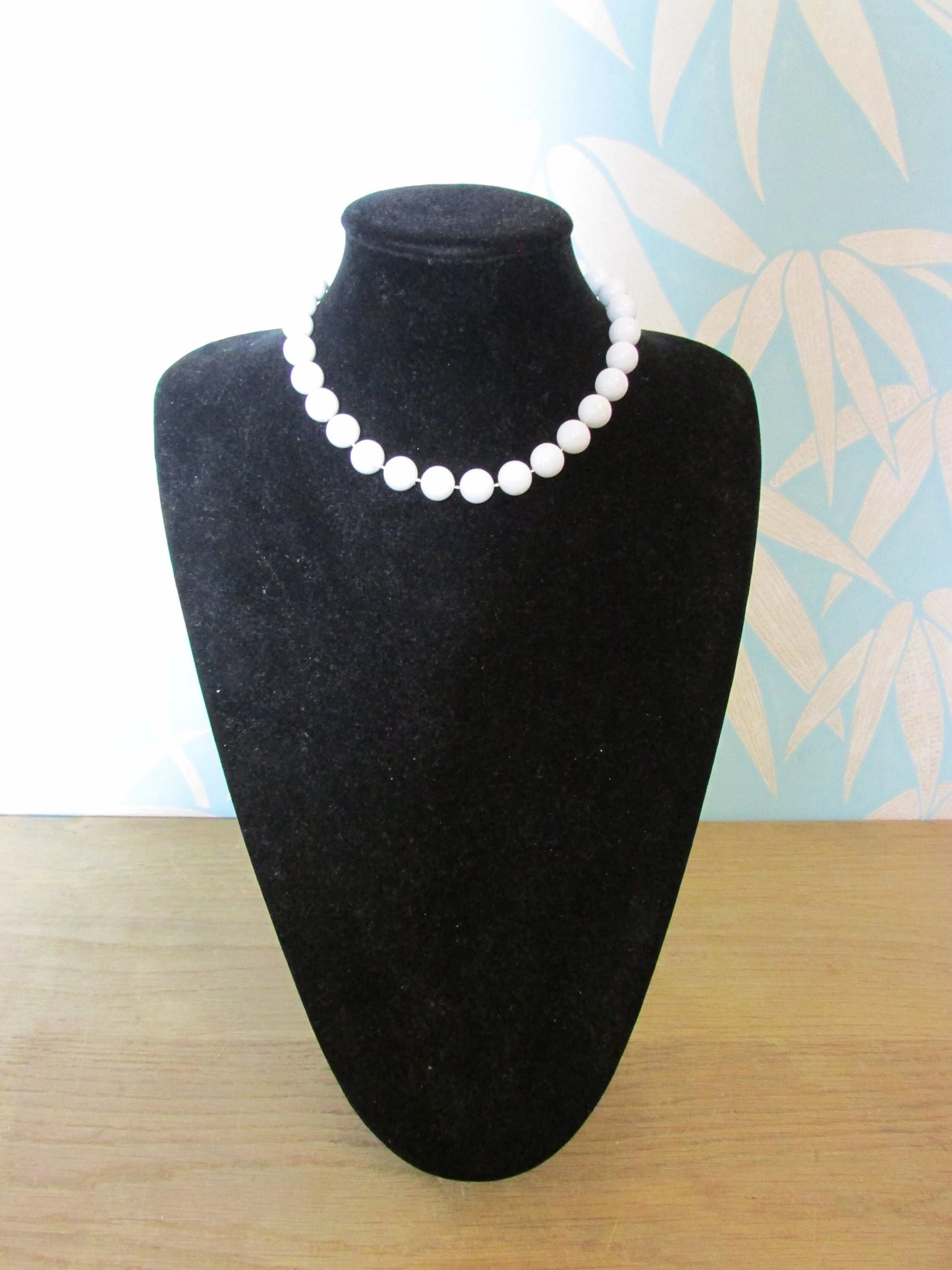 1960s white round plastic bead choker necklace
