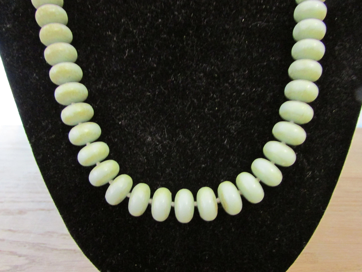 1960s pale green plastic donut bead long necklace