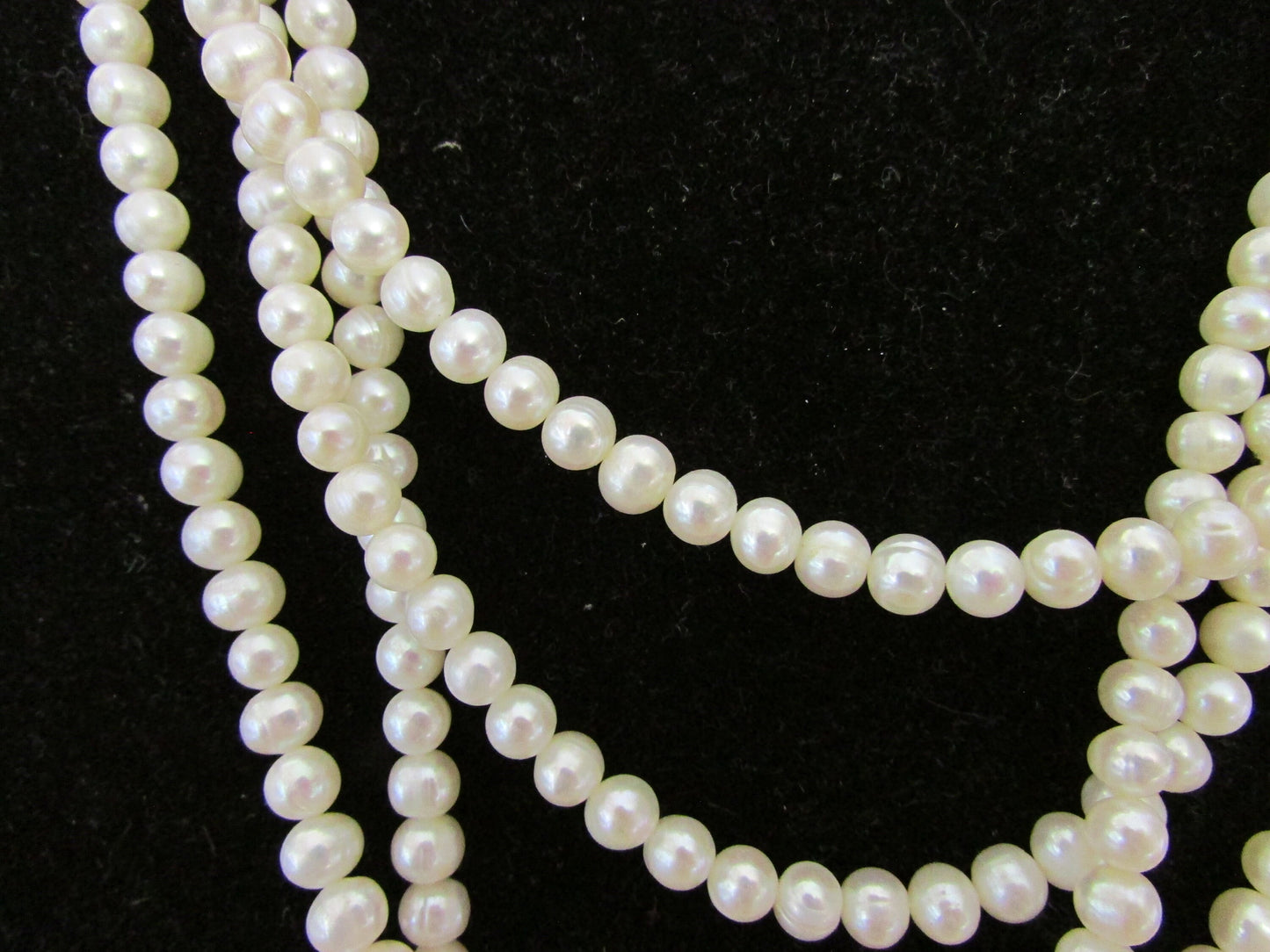 Vintage 1920s-style extra long pearl rope necklace