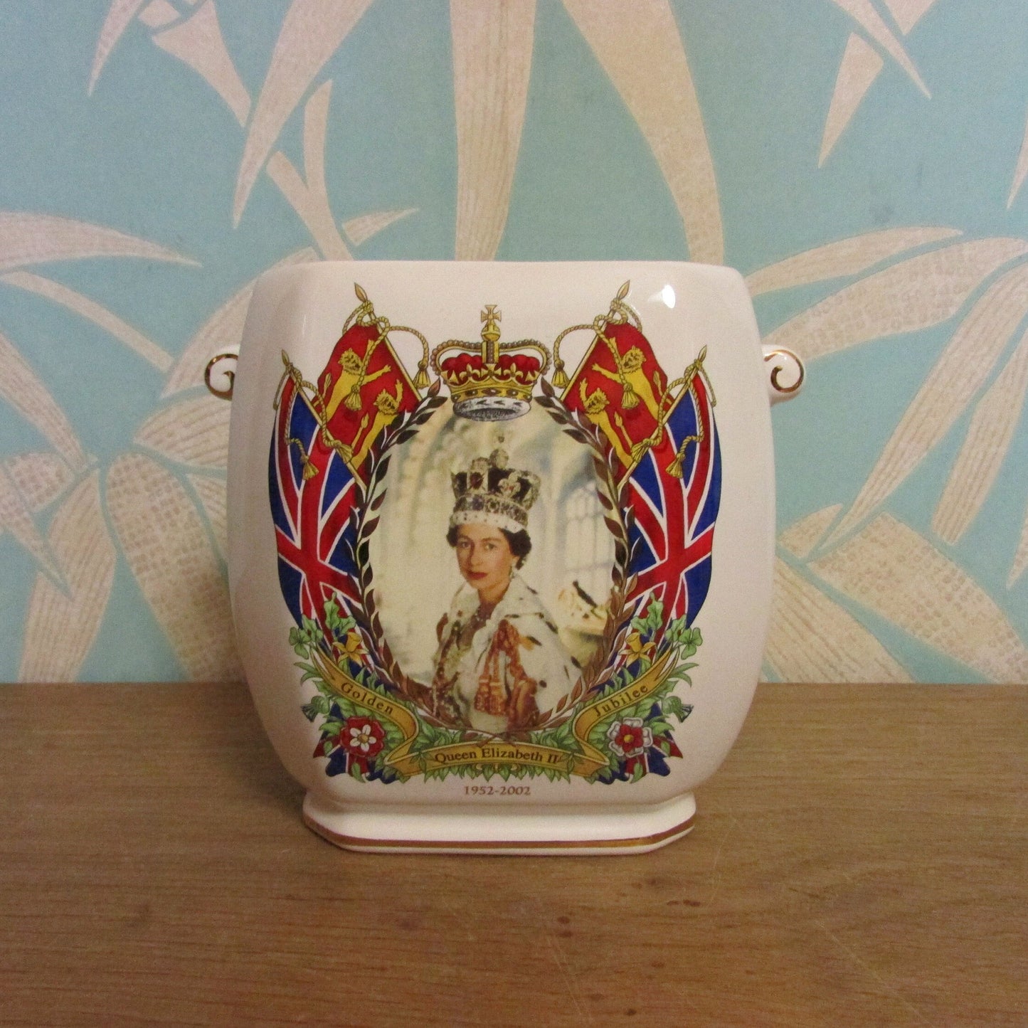 2002 Ringtons by Wade Ceramics commemorative Golden Jubilee tea caddy (missing lid)