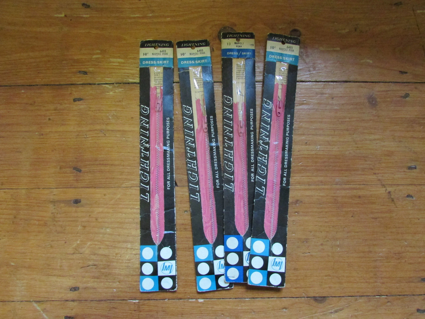 Selection of 1950s LIGHTNING dress/skirt zips (deadstock)