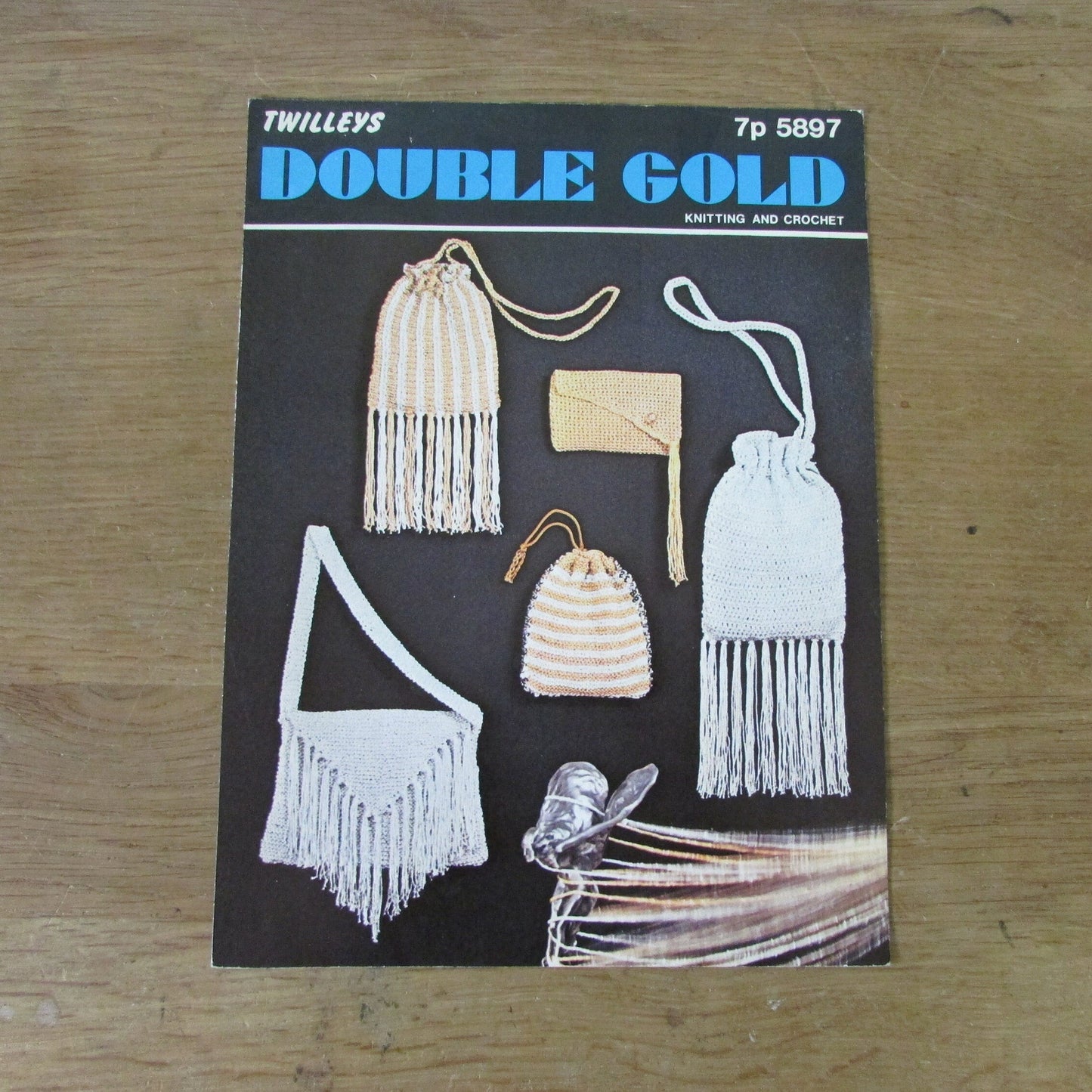 1970s Twilleys 5897 knitting & crochet pattern for evening bags