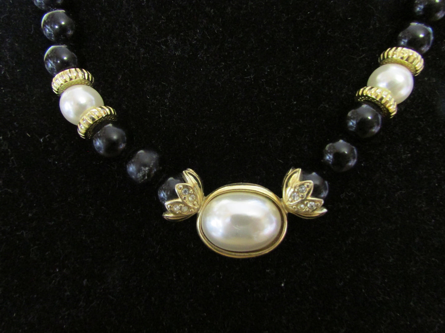 1980s Avon plastic black bead & faux pearl necklace with unusual gold-tone findings