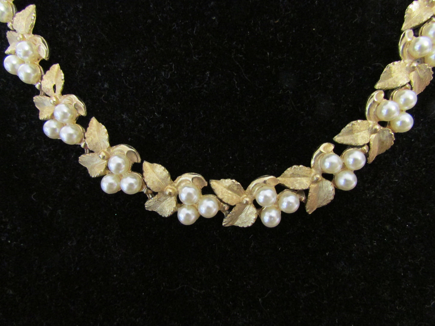 1950s Trifari-style gold-tone & faux pearl leaf necklace