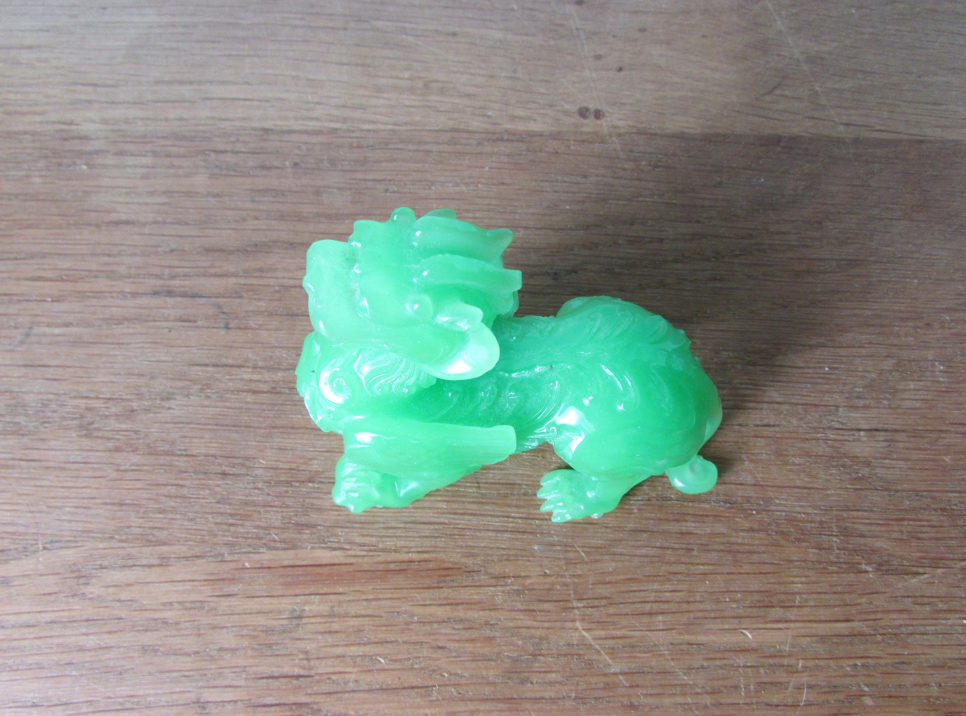 Vintage plastic jade Chinese pixiu figurine