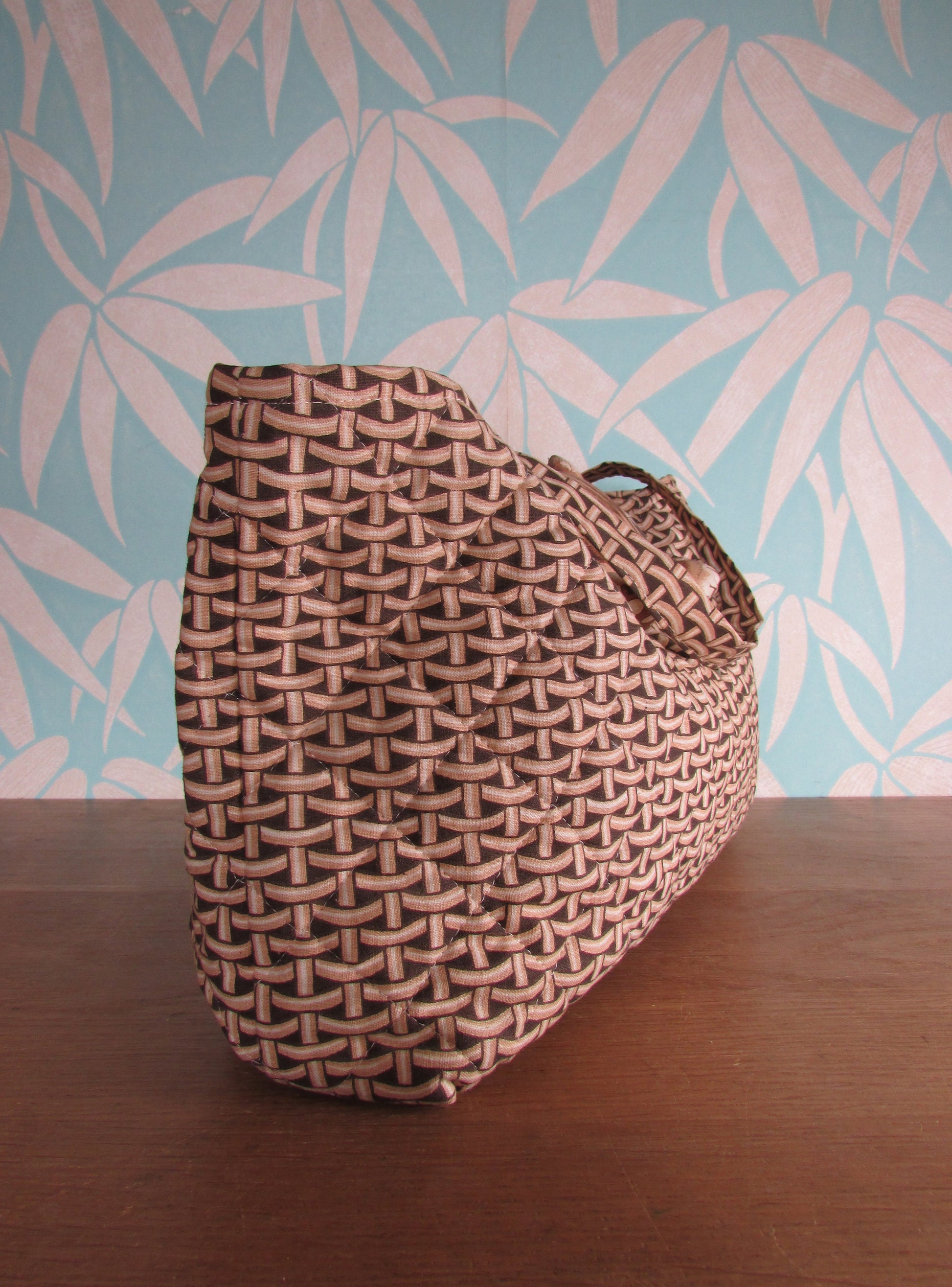 1970s plush cat knitting bag by Anne Wilkinson Designs Ltd for World Wildlife Fund