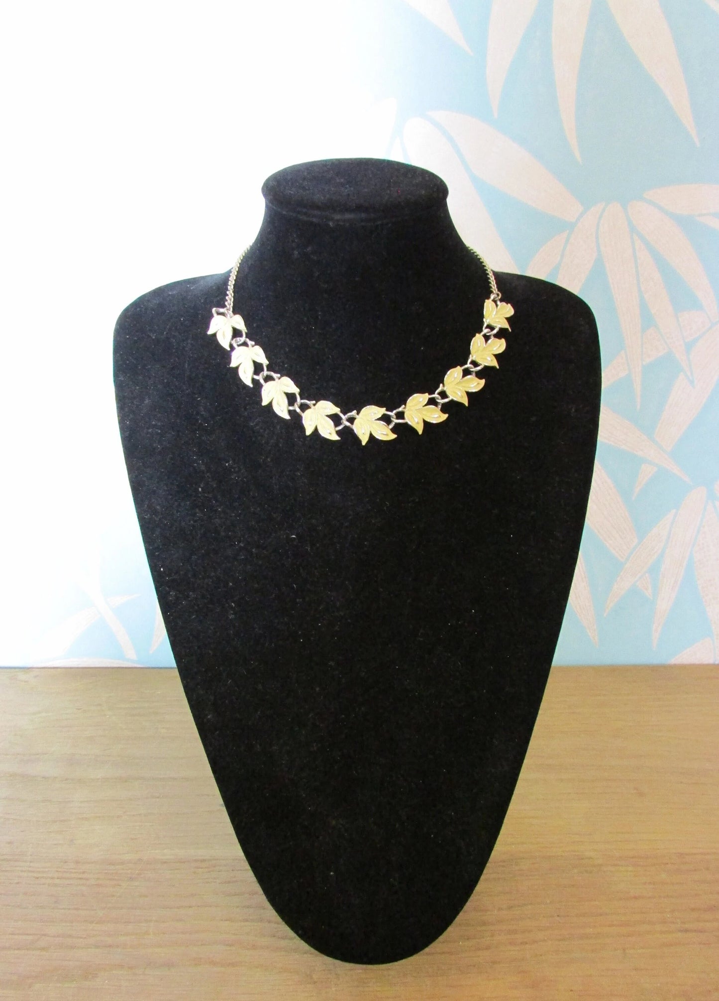 1950s yellow enamel leaf necklace