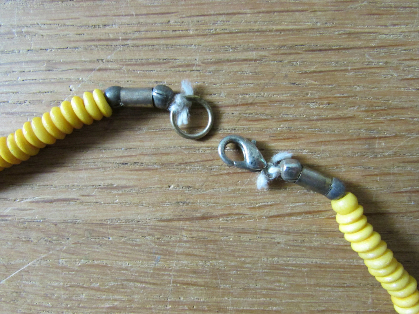 1970s yellow/mustard graduating flat disc Tagua nut necklace