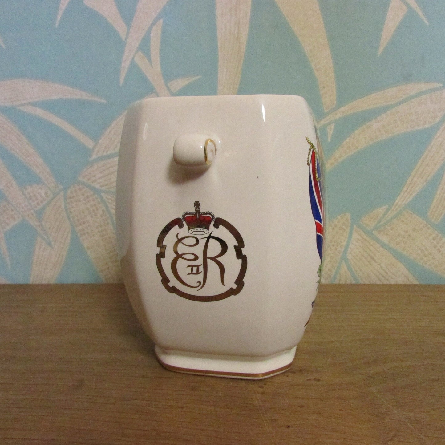2002 Ringtons by Wade Ceramics commemorative Golden Jubilee tea caddy (missing lid)