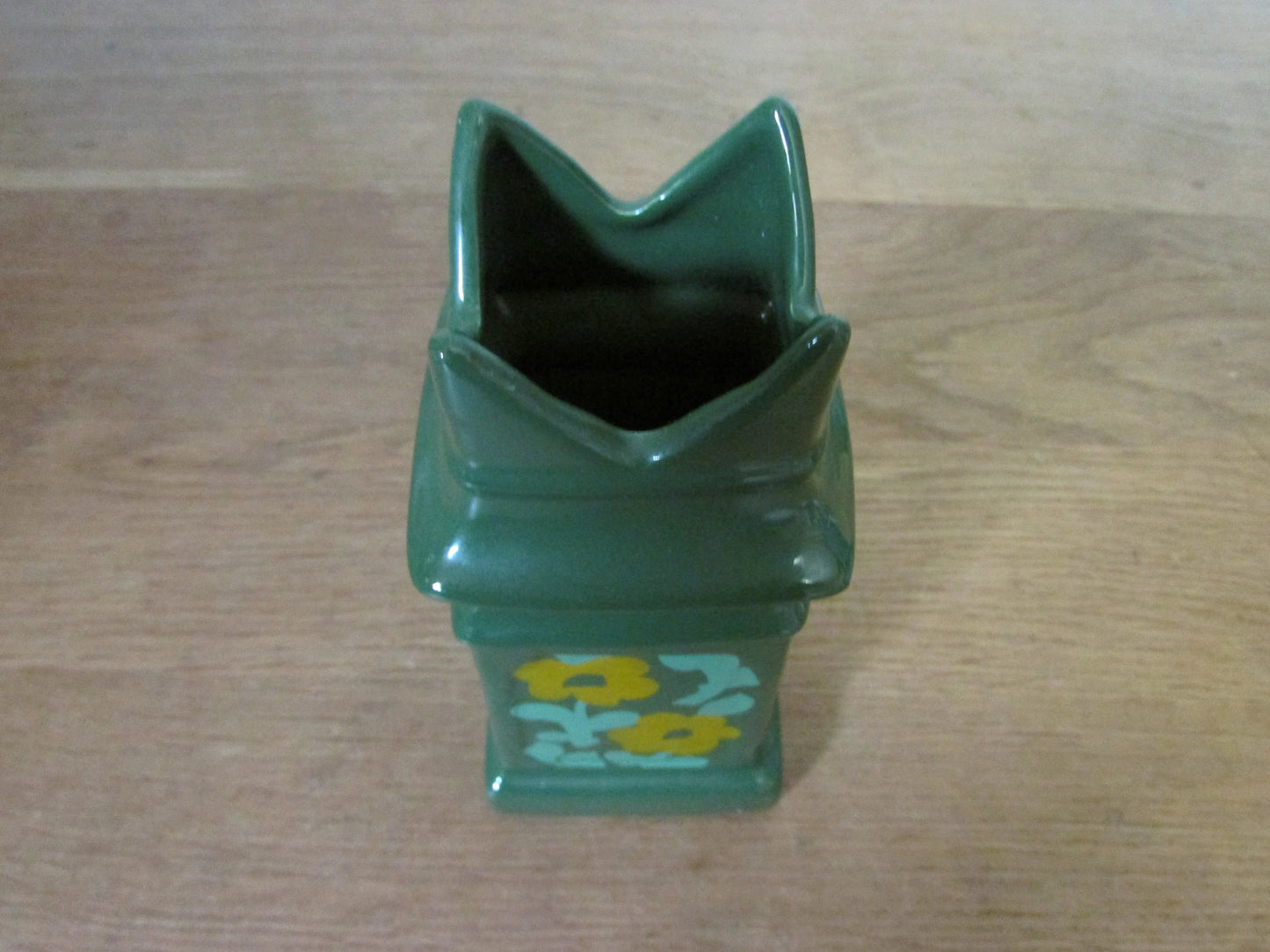 Collectable Burleigh reproduction Staffordshire ceramic bishop chimney pot vase