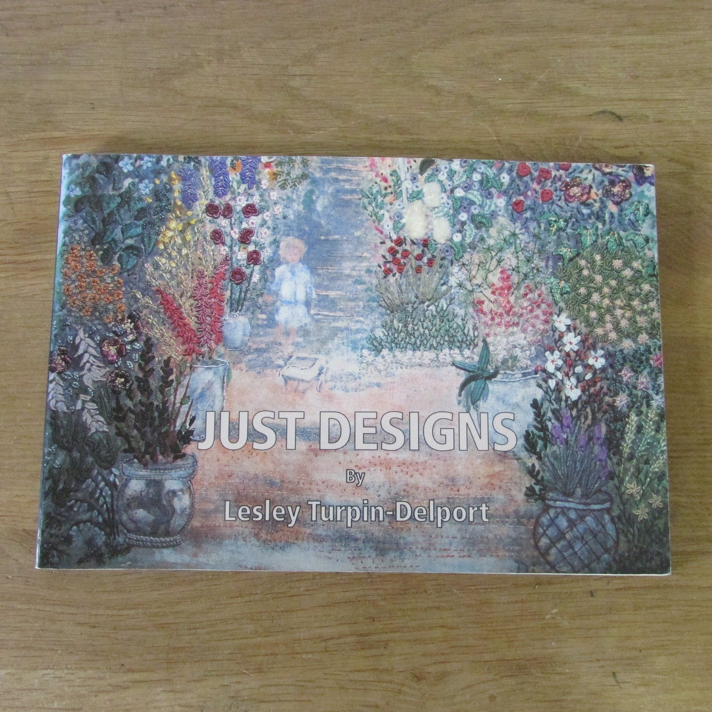 Just Designs, by Lesley Turpin-Delport (Softback, 1996)