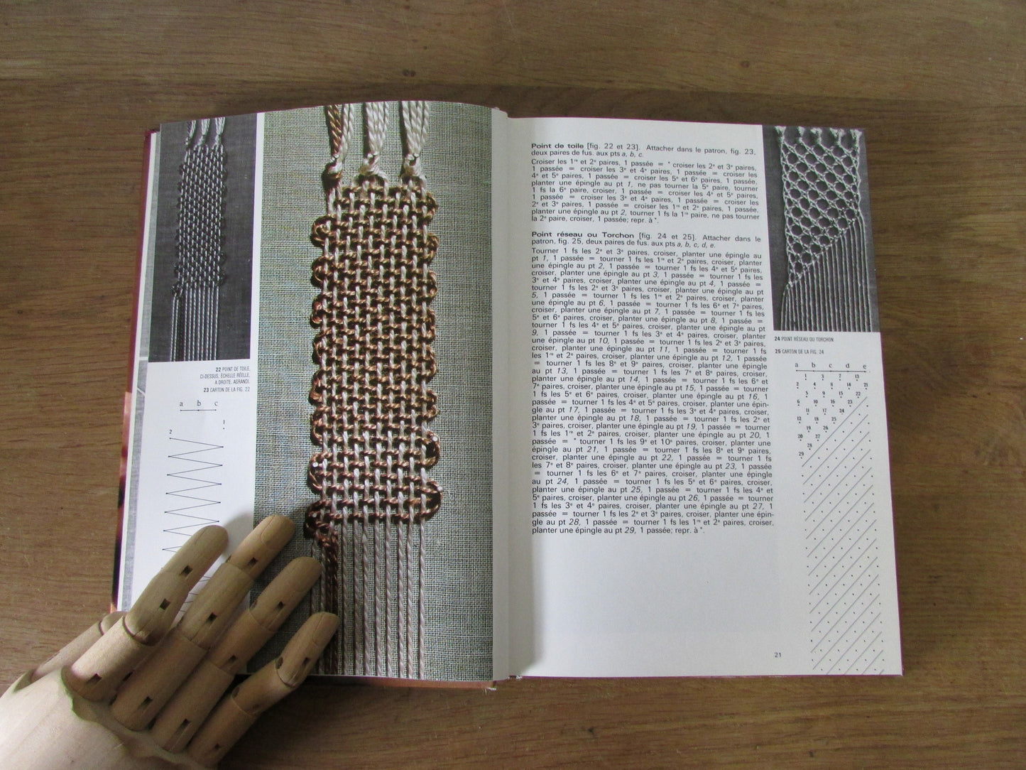L'Encyclopedie DMC La Dentelle aux Fuseaux la Frivolite, by Aline Elmayan (Hardback, 1981)