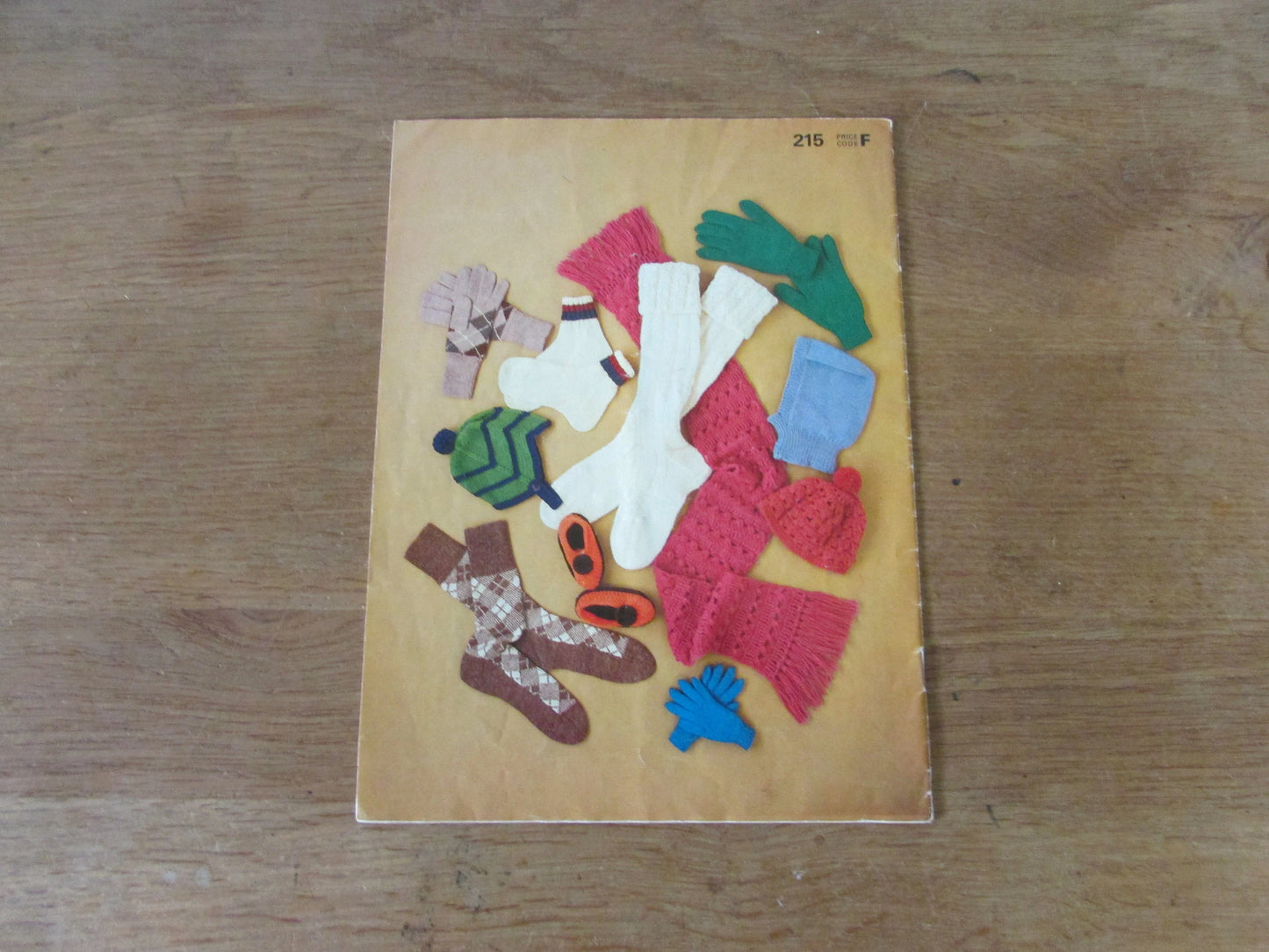 1978 Patons knitting & crochet accessory book 215; over 20 accessories for the family